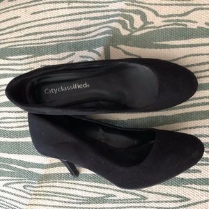 Classic Black Pumps